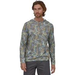 Patagonia Cap Cool Daily Graphic Relaxed Hoody Shirt - Men's 17 Patagonia Cap Cool Daily Graphic Relaxed Hoody Shirt - Men's -Outdoor Sports Store LAANWALIPLGR